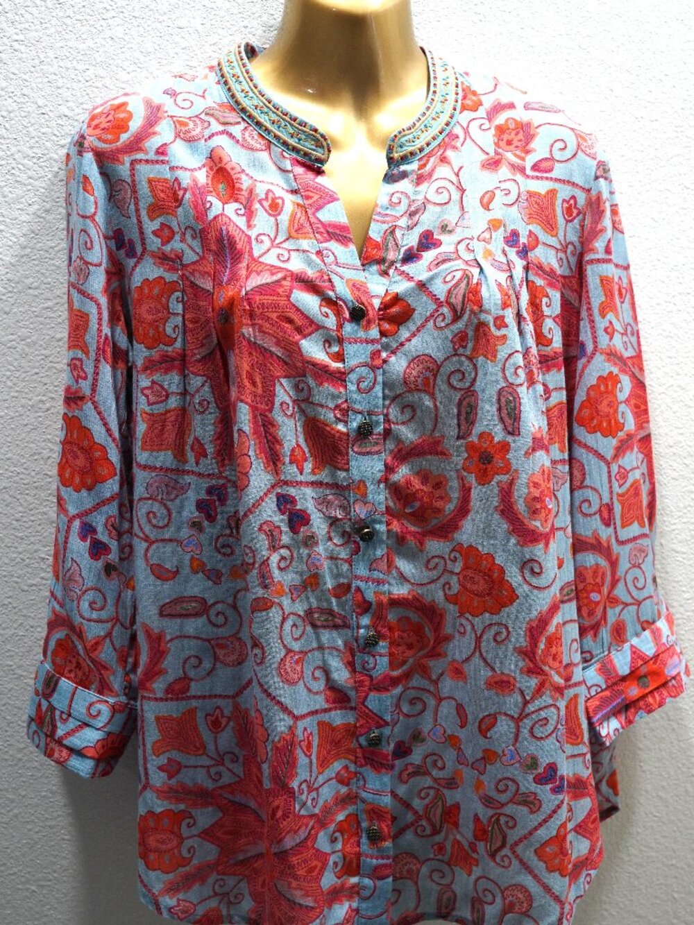 Soft surroundings Floral Embroidered Neck Popover Blouse size XS